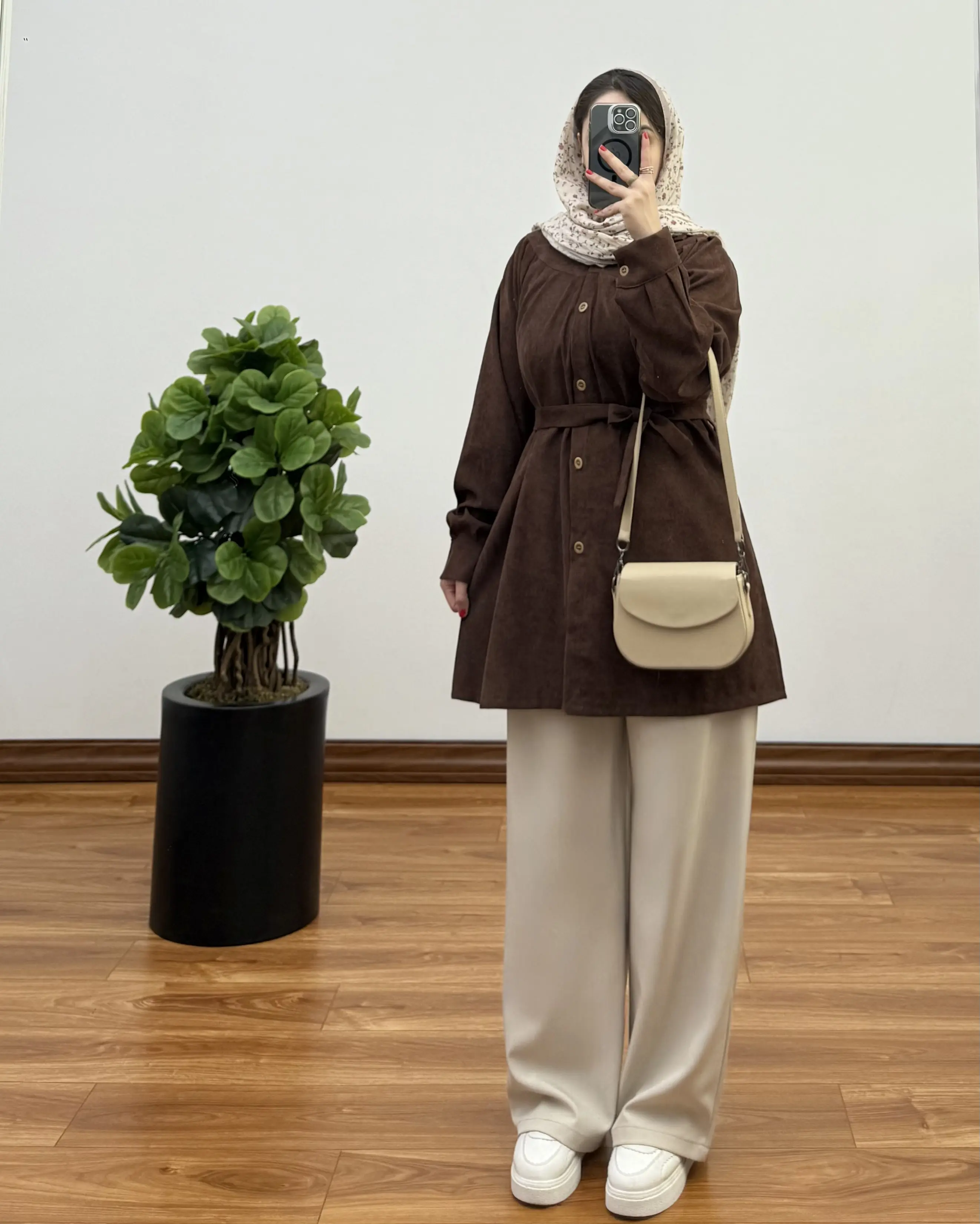 مانتو نیلوفر